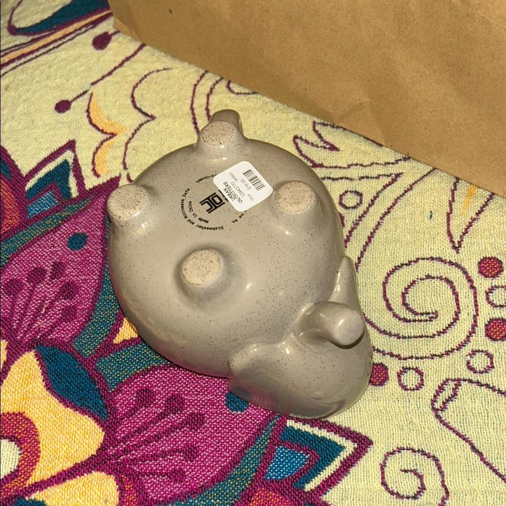 NWT Elephant Mug Gray Sculptural Urban Outfitters - Picture 7 of 9